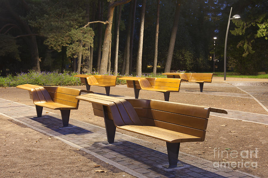 contemporary park bench