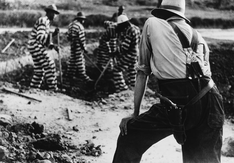 History Photograph - Convict Chain Gang And Prison Guard by Everett