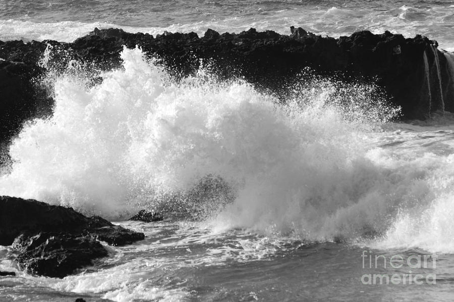 Crashing Waves-II Photograph by Amy Varner - Fine Art America