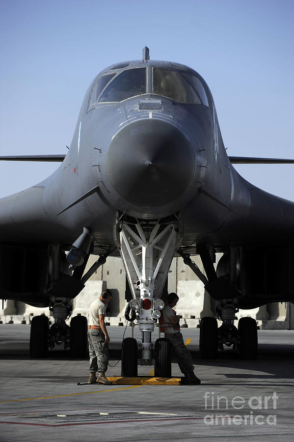 Crew Chiefs Wait For A B-1b Lancer Photograph by Stocktrek Images