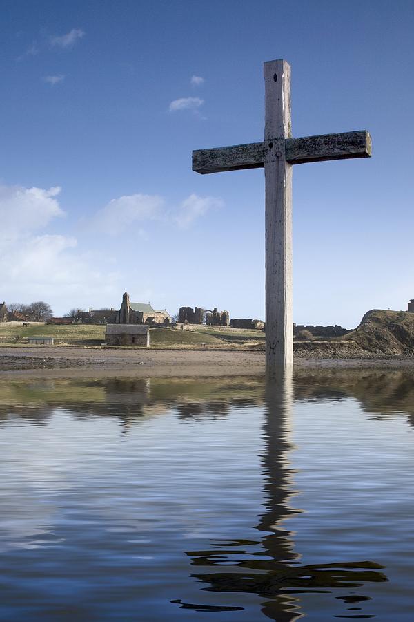 Cross In Water, Bewick, England Photograph by John Short