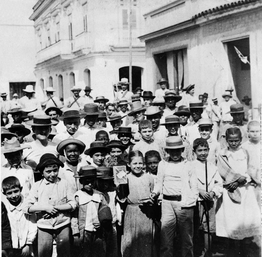 Vintage Photograph - Cuban Children - Villa Clara Cuba - c 1899 by International  Images