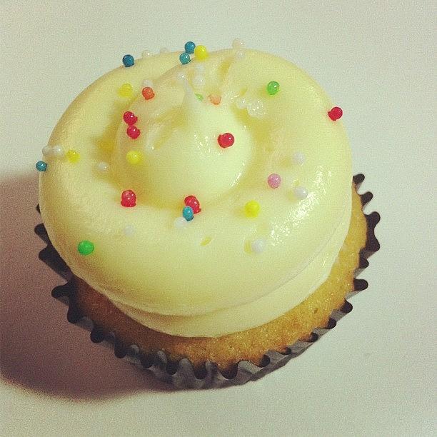 Cupcakes Photograph - #cupcakes #igsg #sinful #yummy #food by Dorcas Pang