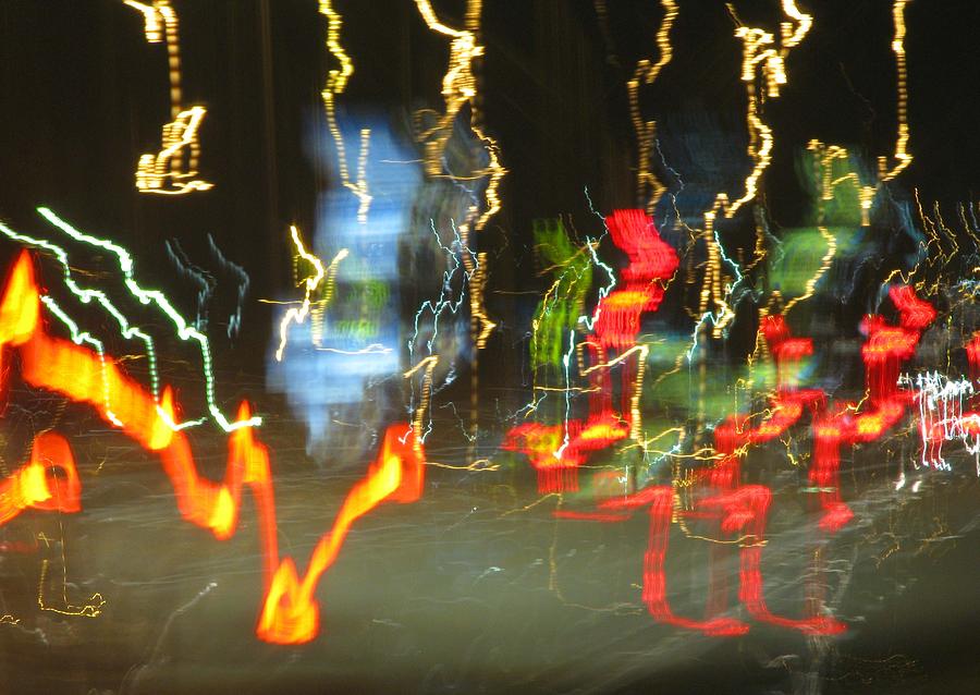 Abstract Photograph - Dancing Light by Patricia Blake