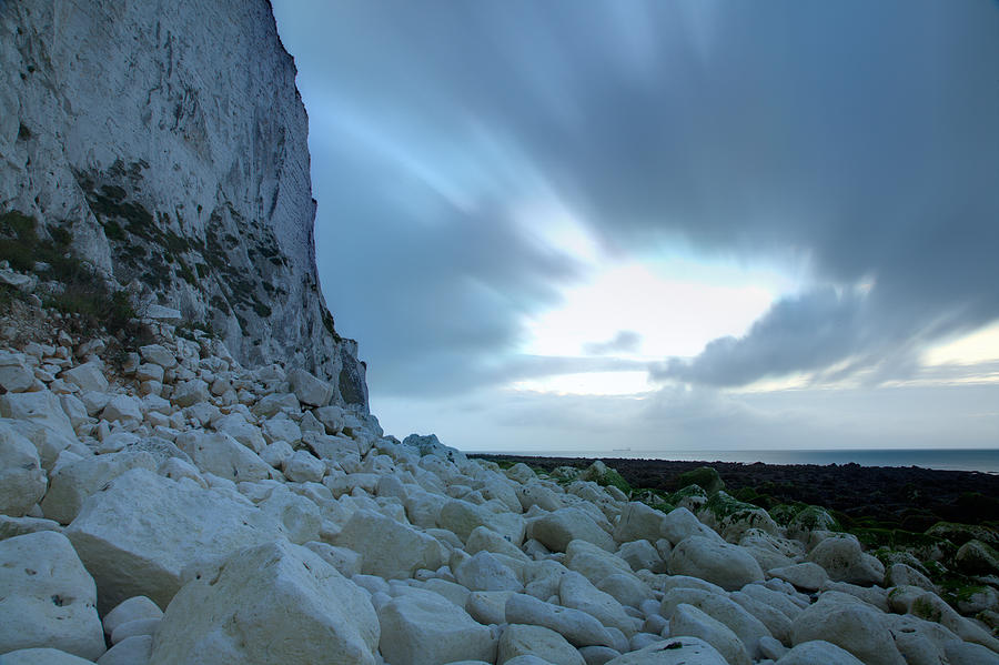 Dawn at the White Cliffs of Dover Photograph by Ian Middleton