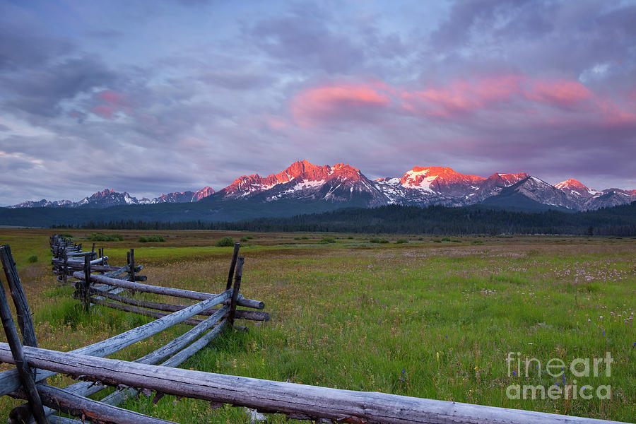 Dawn light on the Sawtooth Mountains Photograph by Keith Kapple