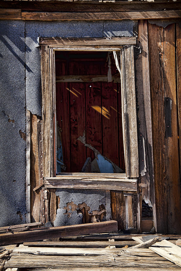 Old House Photograph - Decrepit by Kelley King