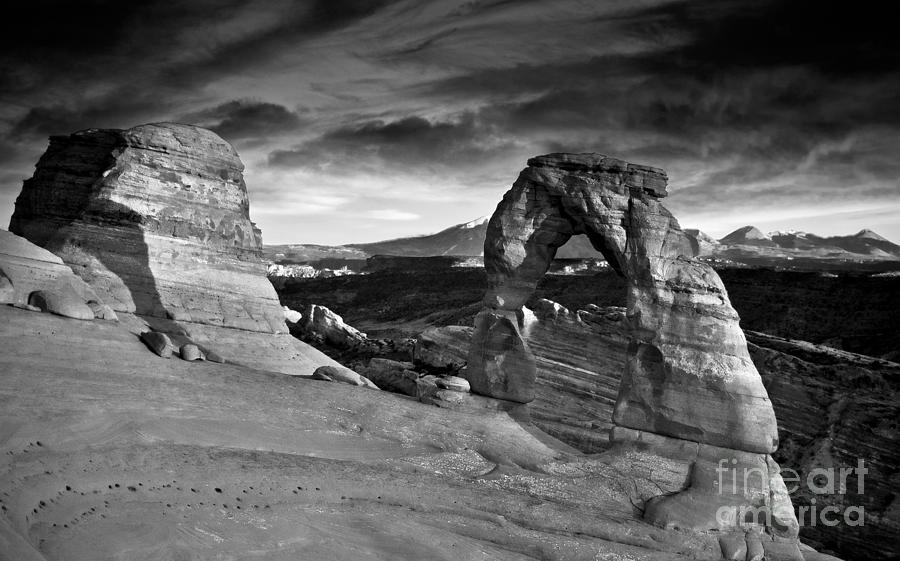 Delicate Arch BW Photograph by Larry Carr