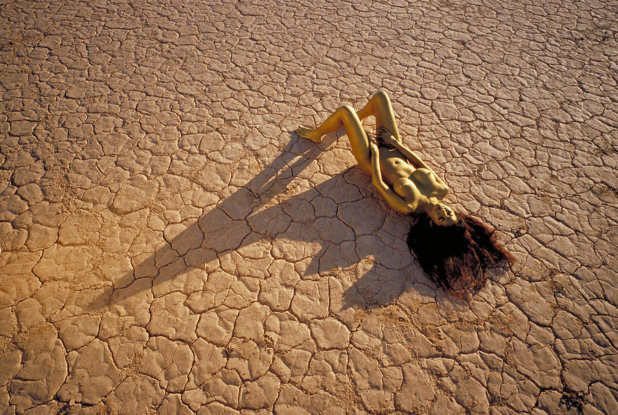 Nude Photograph - Desert Gold by Robert Wiley