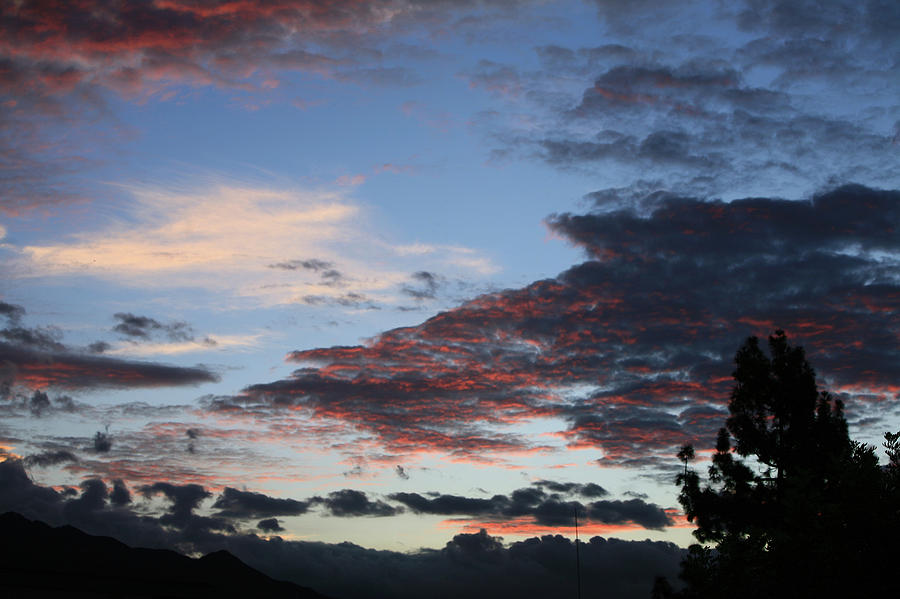 Red Cloud Sunset Photograph by Gilbert Artiaga