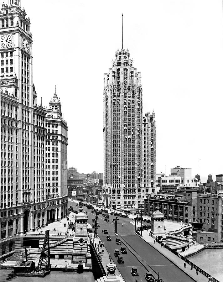 Downtown Chicago Photograph by Underwood Archives