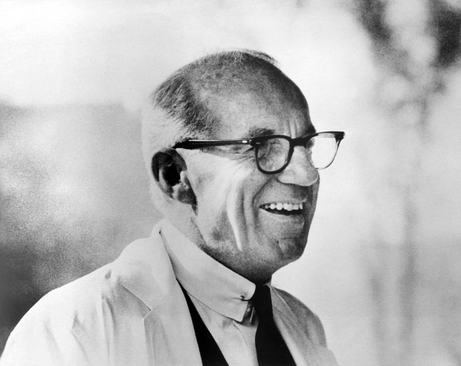 Dr. Benjamin Spock, Circa 1968 Photograph by Everett - Fine Art America