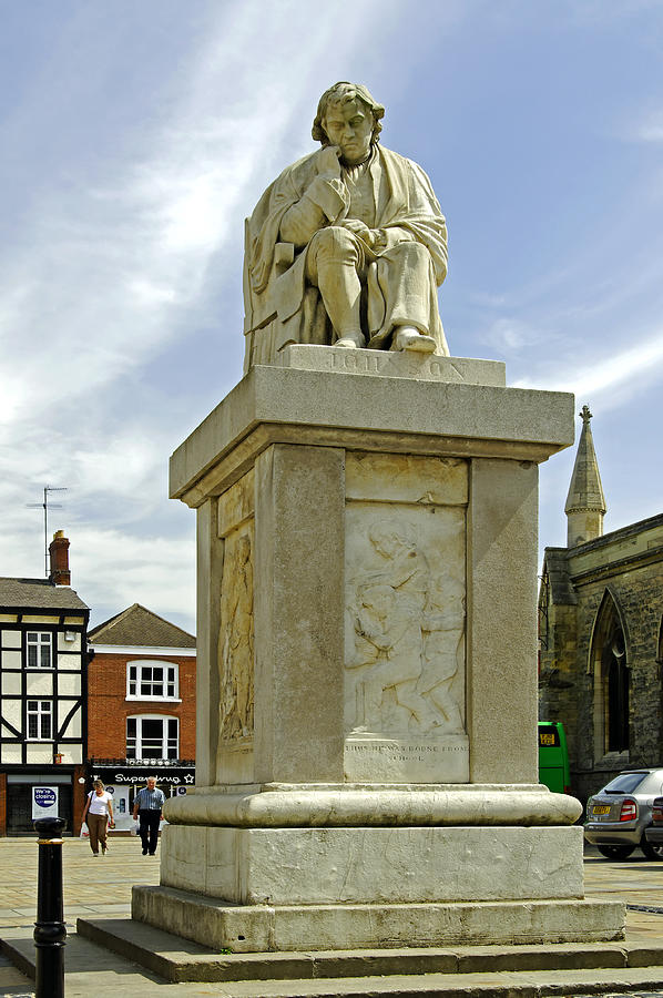 Dr Samuel Johnson Seated Statue - Lichfield Photograph by Rod Johnson