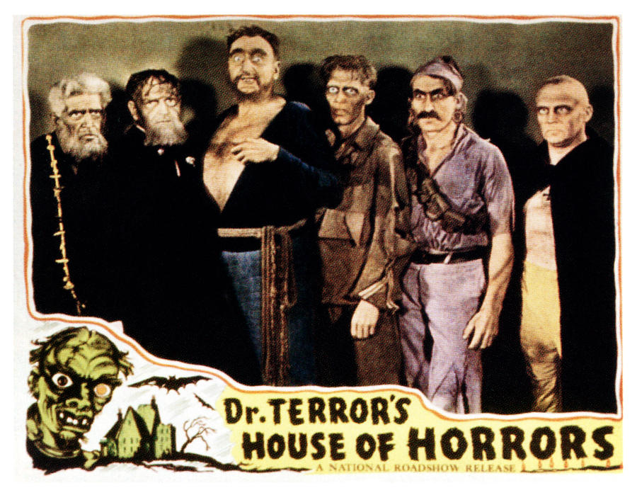 Movie Photograph - Dr. Terrors House Of Horrors by Everett