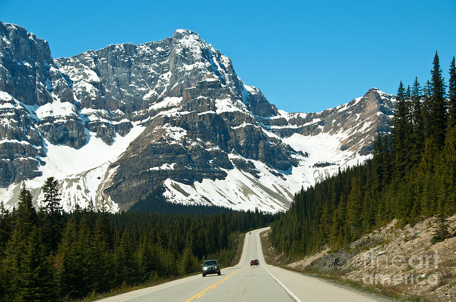 Driving the Icefields Parkway Photograph by Bob and Nancy Kendrick