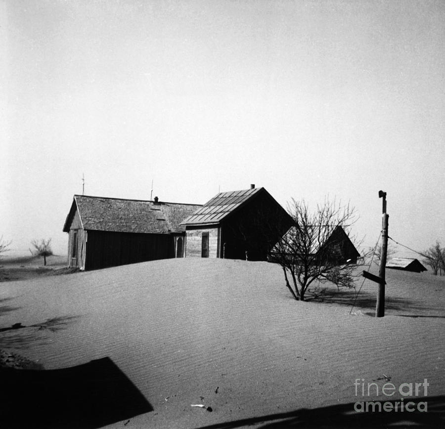 Dust Bowl Farm Photograph by Photo Researchers