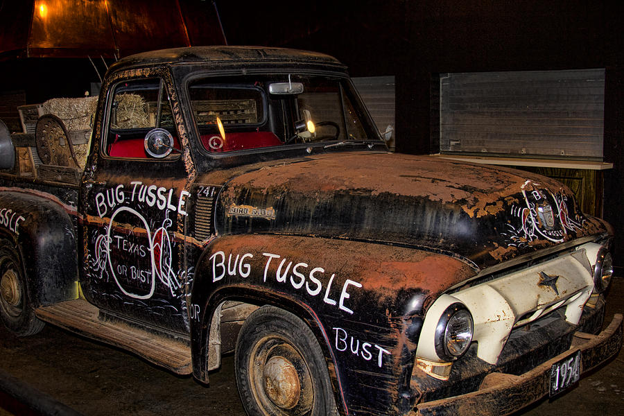 Truck Photograph - Eddie Bauer Bug Tussle Pick Up by Douglas Barnard