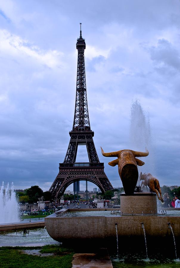 Eiffel From The Fountains Photograph by Eric Tressler