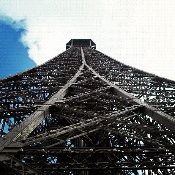 Eiffel Tower Photograph - Eiffel Tower by Eduardo Nass Balbontin