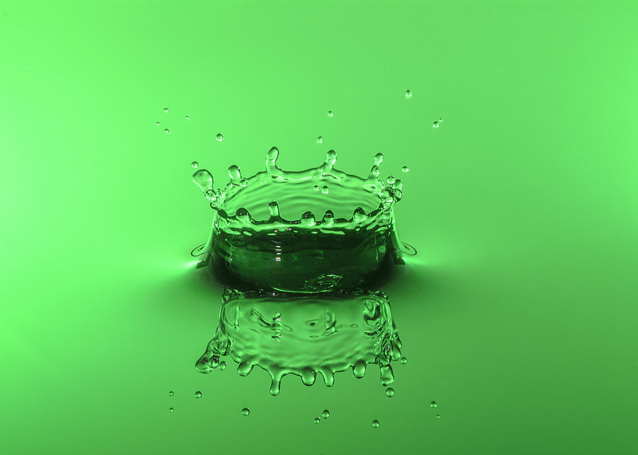 Abstract Photograph - Emerald Crown by Nick Field