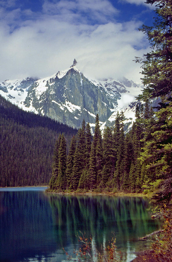 Emerald Lake Photograph by Rod Jones