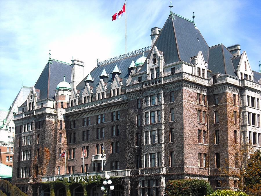 Empress Hotel  Photograph by Kelly Manning