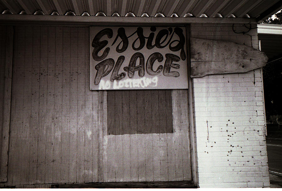 Essies Place Photograph by Doug Duffey