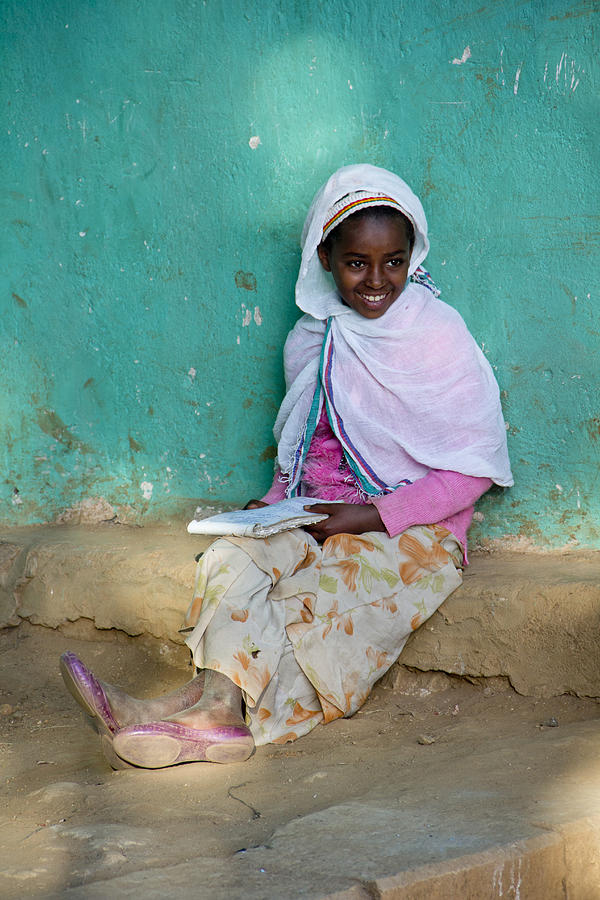 Ethiopia-South School Girl Painting by Robert SORENSEN