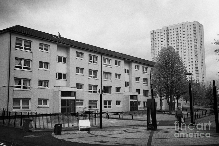 Ex-council Glasgow Housing Association Flats And Tower Block Cowcaddens ...