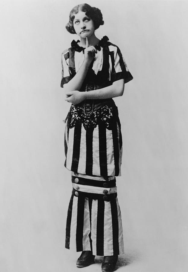 Fanny Brice 1891-1951 In 1910 Portrait Photograph by Everett - Fine Art ...