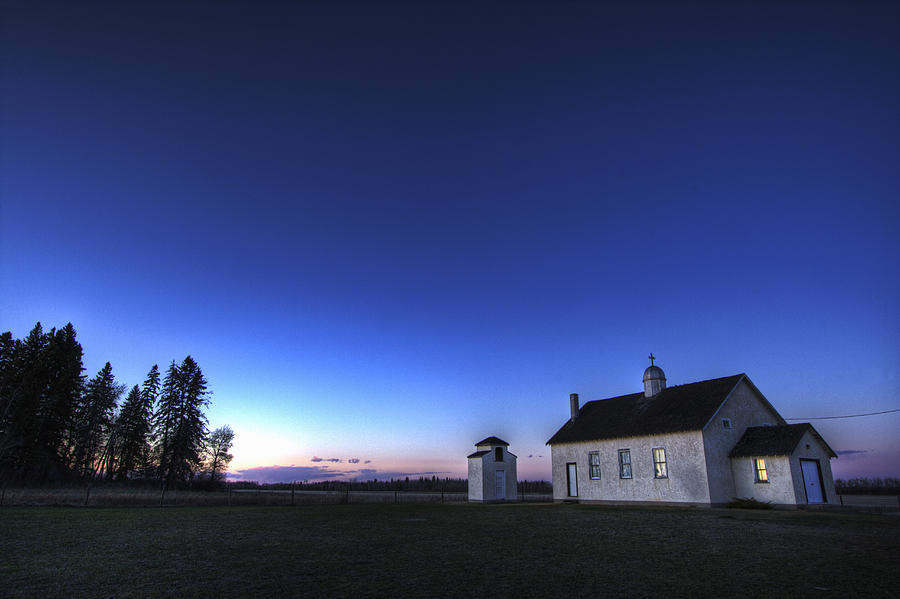 Farm House In Field At Sunset, Fort Photograph by Dan Jurak