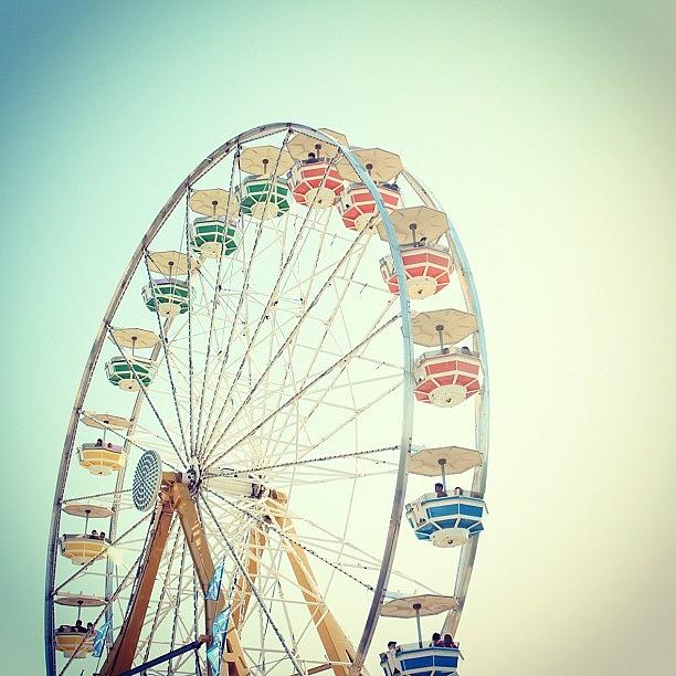 Ferris Wheel Photograph - Ferris Wheel in the Sun by Krystle Pagkalinawan