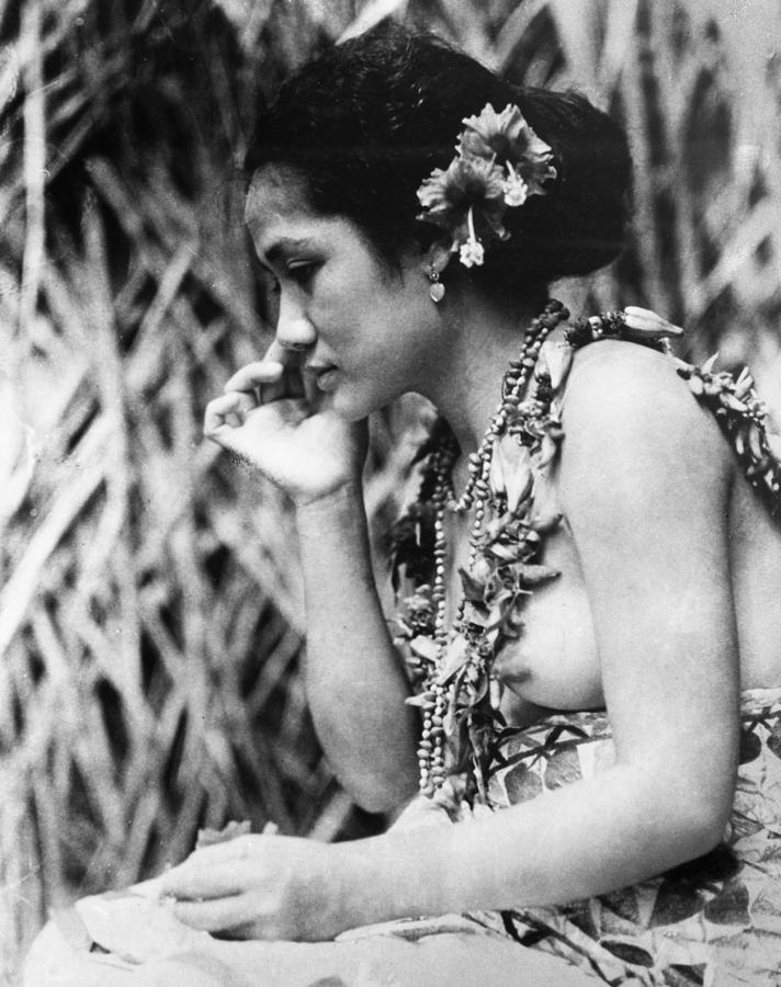 Film: Moana, 1926 Photograph by Granger