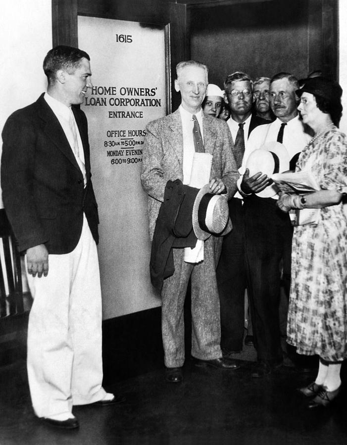 History Photograph - First Federal Home Owners Loan by Everett