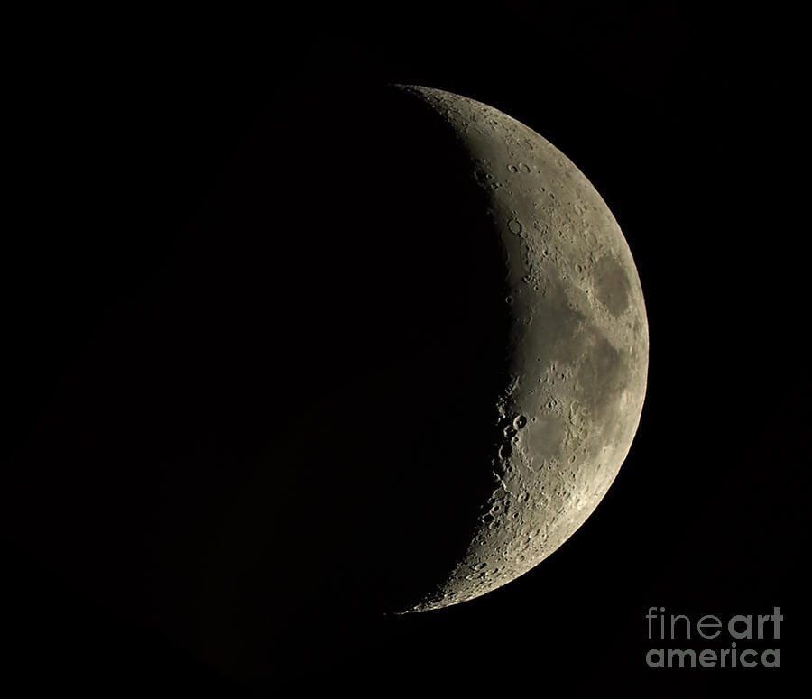 Five-day-old Moon Photograph by Raul Gonzalez Perez