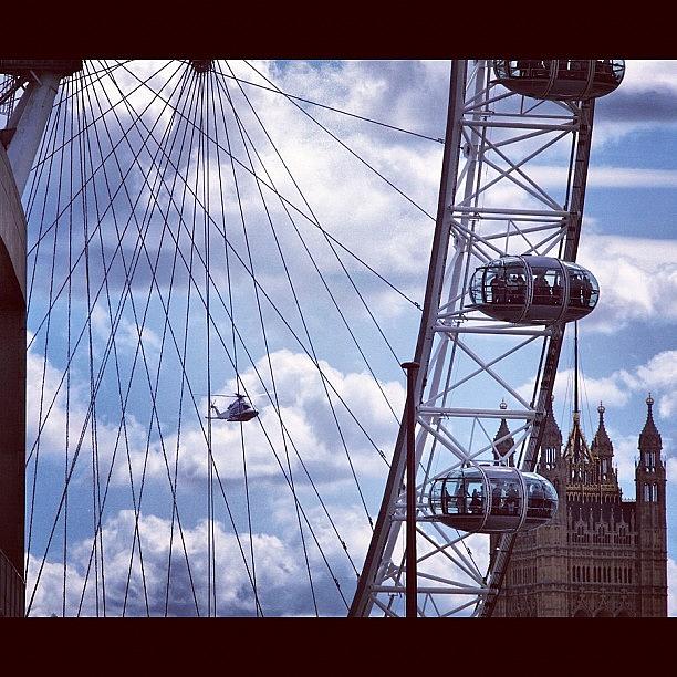 London Photograph - Fly In The Eye : Helicopter &edf London by Neil Andrews