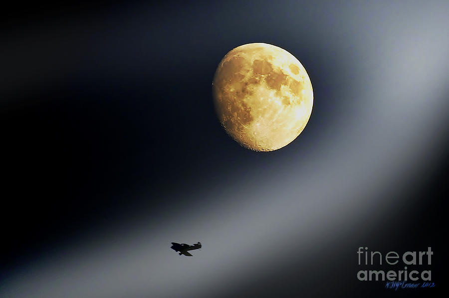 Fly Me To The Moon Photograph by Pat Davidson