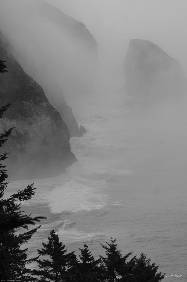 Fog and Cliffs of the Oregon Coast Photograph by Mick Anderson