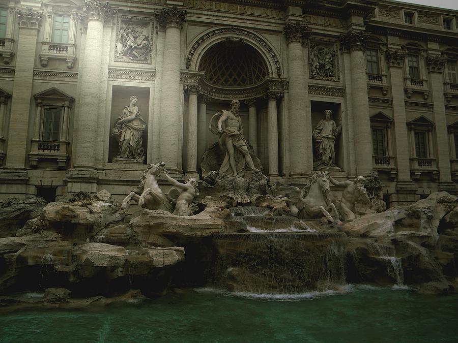 Fontana di Trevi Photograph by Manuela Constantin