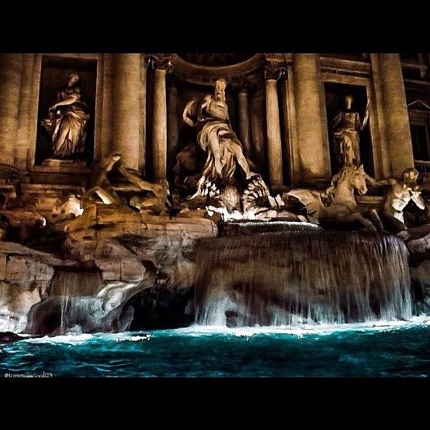 Fountain Photograph - Fontana di Trevi by Thomas MacEwen