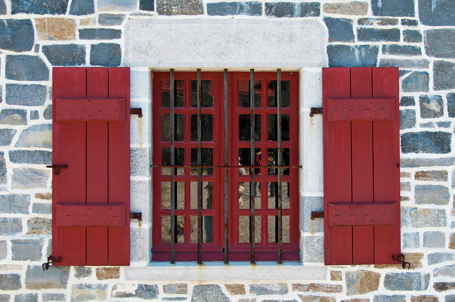 Fort T Window 8703 Photograph by Guy Whiteley