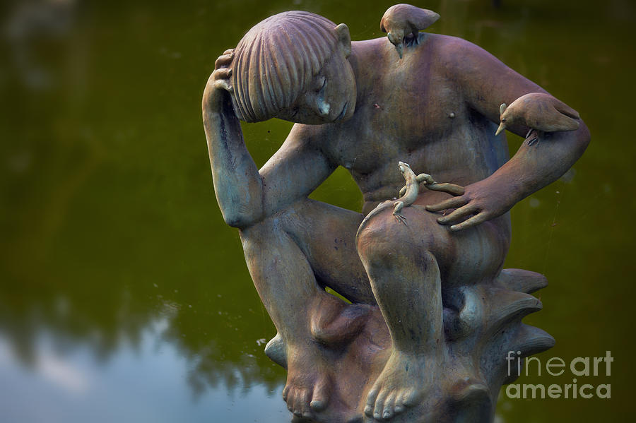 Nature Photograph - Fountain of Faith Nature Boy by Susan Isakson