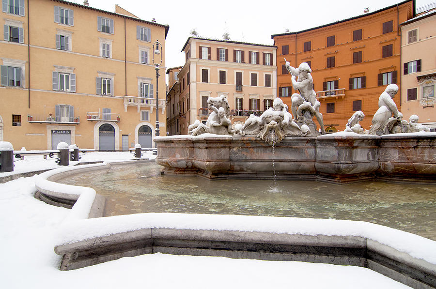 Winter Photograph - Fountain of Neptune by Fabrizio Troiani