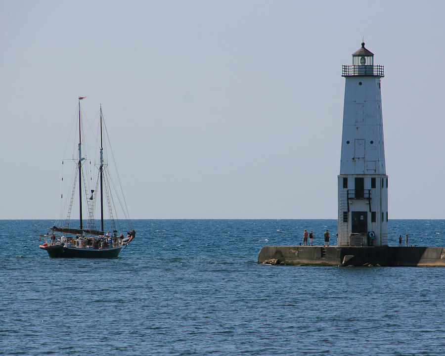 Frankfort North Breakwater Lighthouse Photograph by George Jones