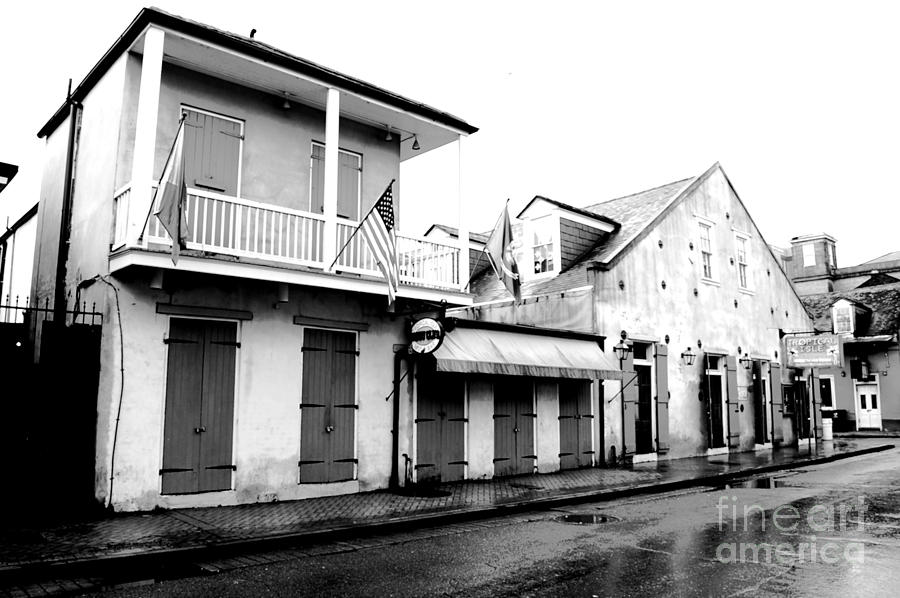 Architecture Digital Art - French Quarter Tavern Architecture New Orleans Conte Crayon Digital Art by Shawn OBrien