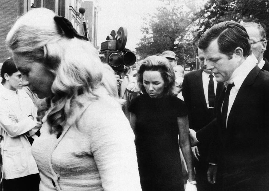 From Left, Joan Kennedy, Ethel Kennedy Photograph by Everett - Fine Art ...