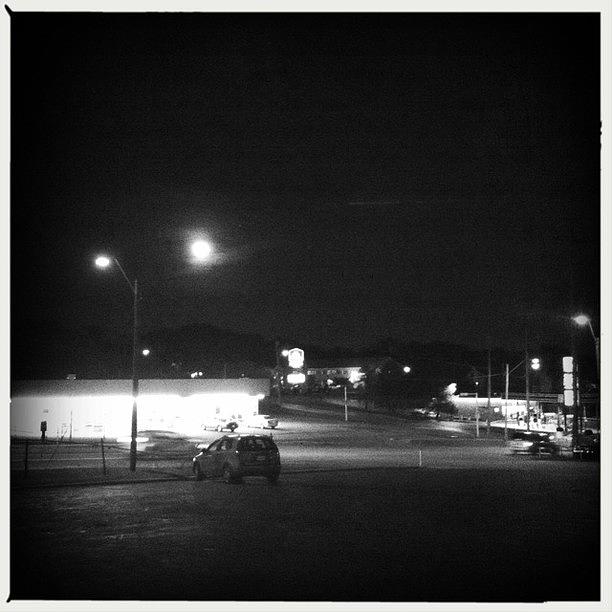 Hipstamatic Photograph - Full Moon #hipstamatic #jamesm #aobw by Justin Whedon