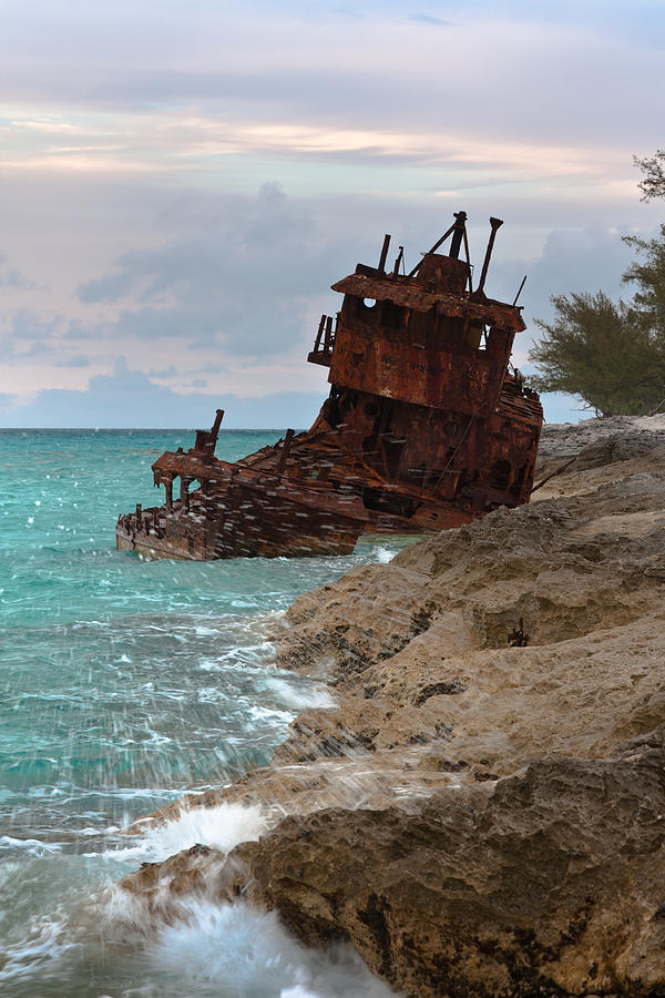 Gallant Lady Shipwreck Photograph by Ed Gleichman