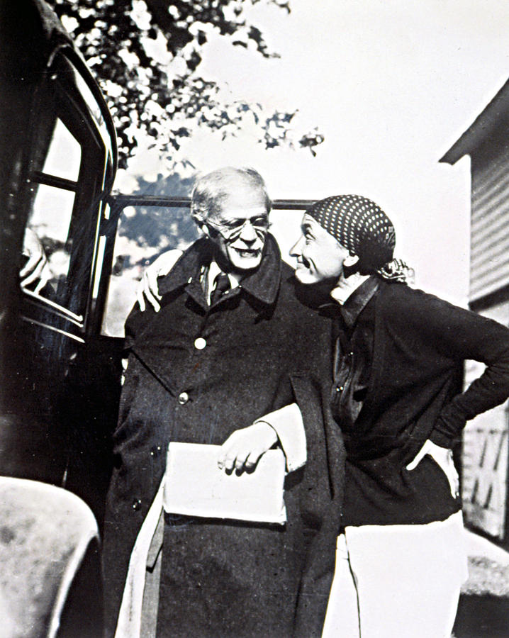 Artist Photograph - Georgia Okeeffe, And  Alfred Stieglitz by Everett