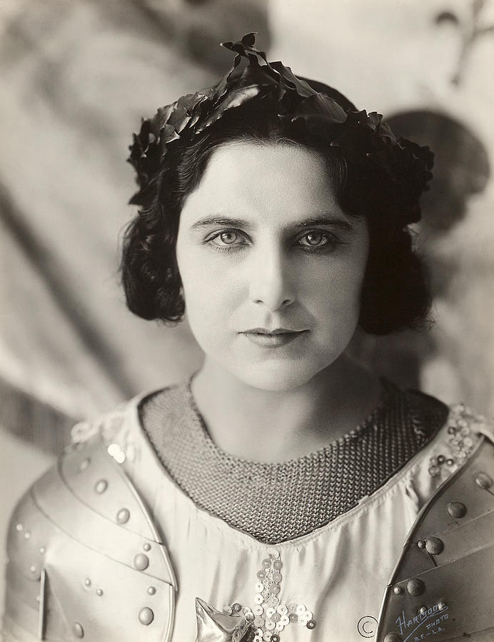 Geraldine Farrar (1882-1967) Photograph by Granger